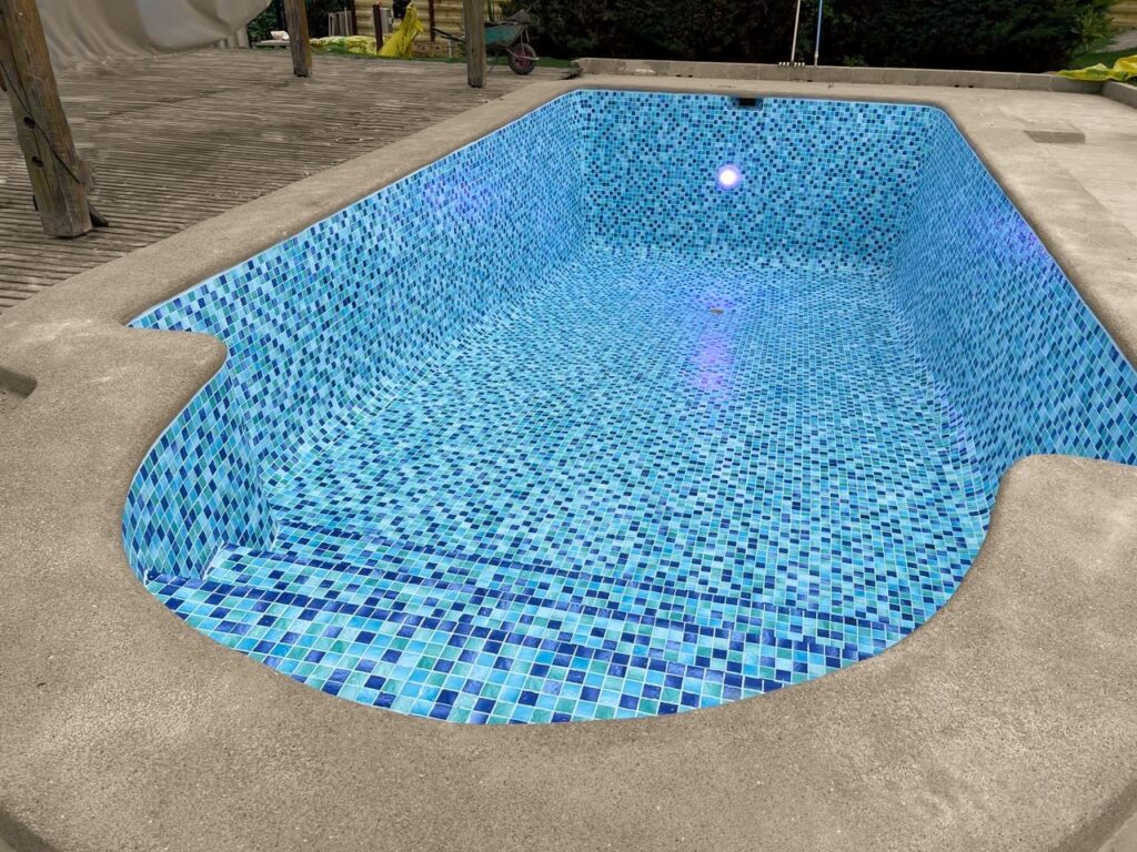installation-mosaic-coating4-piscinas-miami