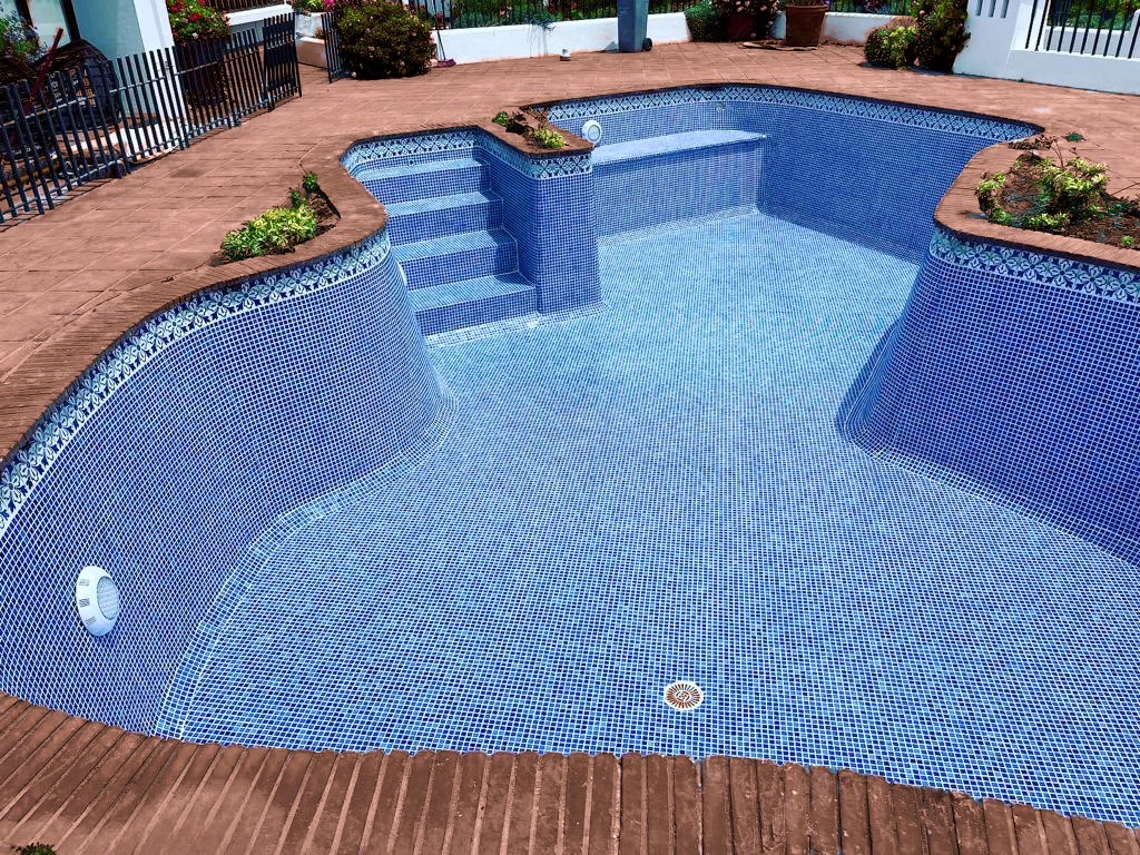 installation-mosaic-coating5-piscinas-miami